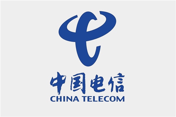 近日，中国电信在深圳召开发布会。 发布会中提到中国电信在深圳建成18.1万个万兆端口，率先实现全市万兆端口100%升级；率先实现上行和下行万兆传输能力，为家庭视频、娱乐、VR、游戏等场景提供超千兆宽带接入。  年内，千兆光网络用户数量将超过百万，其中40%是家庭用户。  中国电信还表示，计划今年在深圳率先部署VoWiFi（基于WIFI的语音）。 高层繁华的城市一直是移动通信的天下，但从网络建设的角度来看，钢筋混凝土包围的城市是移动网络覆盖的难点。 对于5G网络的建设来说尤其如此。由于受到频段、站址等多种因素的影响，实现5 G网络在居民区等区域的深度覆盖更加困难。  VoWiFi可以有效解决类似的问题。简单的说，VoWiFi允许用户通过连接的WiFi信号直接从底部接听和拨打电话，也就是说，不管手机信号是什么，只要有WiFi，就可以清晰地拨打电话。 用户可以在家里通过WiFi打电话、收发短信。同时，由于这项技术是运营商通过更深层次的技术实现的，所以在延迟、清晰度和稳定性方面都优于微信等网络电话。